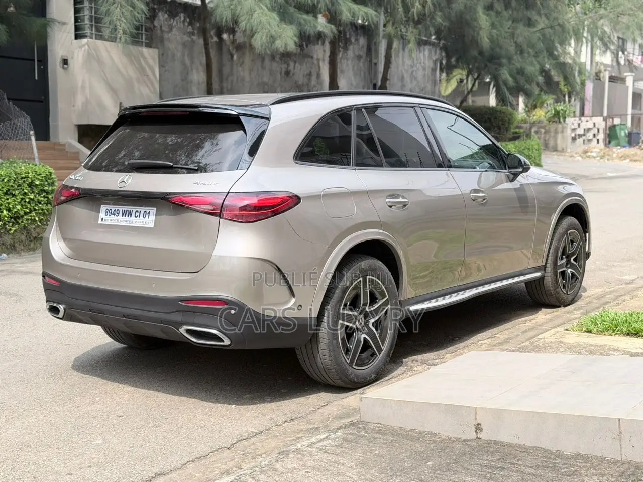 Mercedes-Benz GLC-Class GLC 300 4MATIC AWD 2024 Argenté