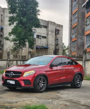 Mercedes-Benz GLE-Class 2017 Rouge