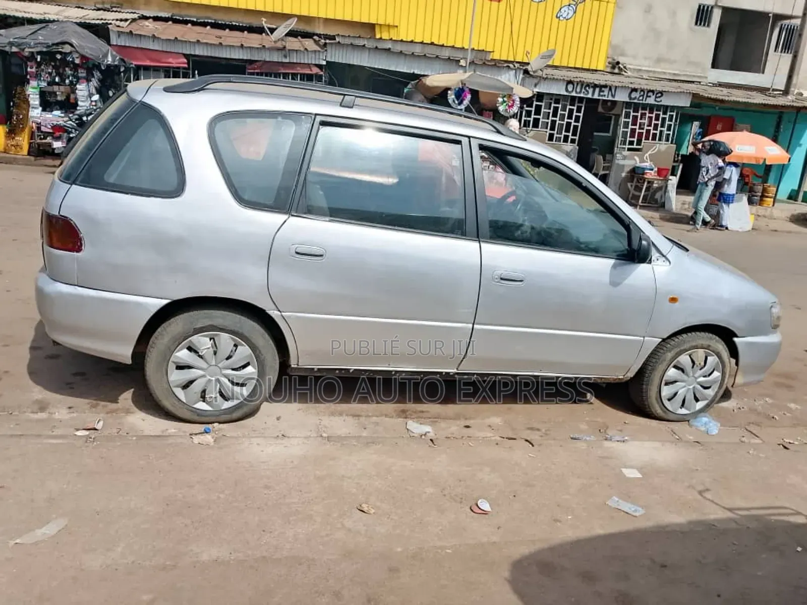 Toyota Picnic 2.0 FWD 2005 Gris