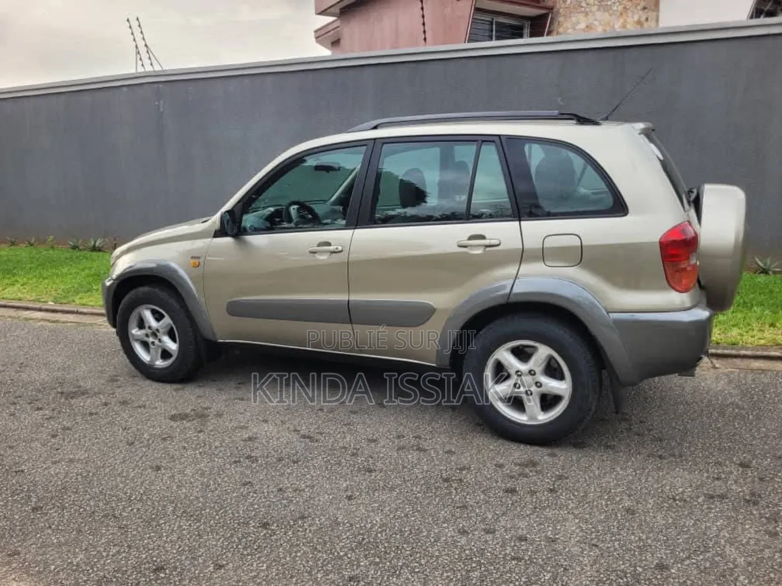 Toyota RAV4 2.0 4x4 2004 Gris