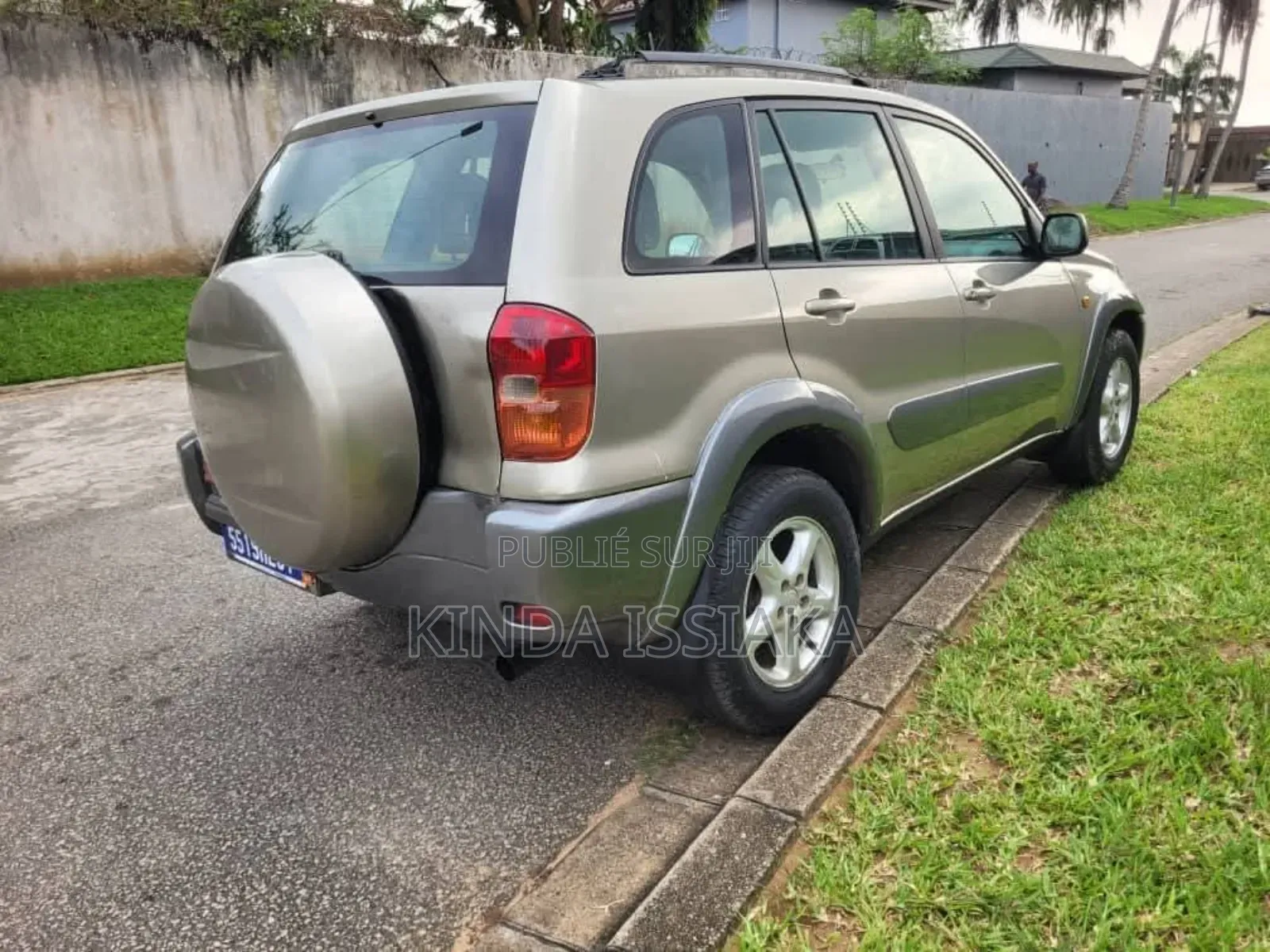 Toyota RAV4 2.0 4x4 2004 Gris