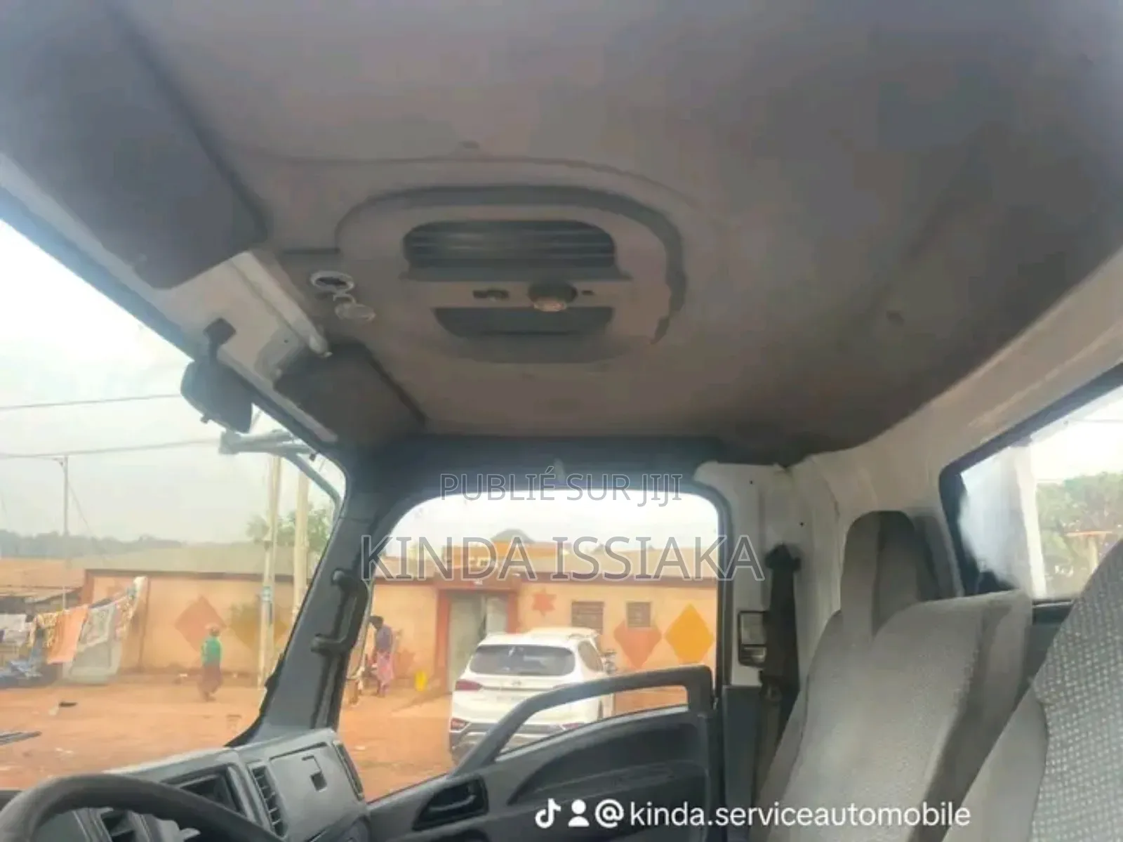 Sinotruk Howo 2015 Blanc cassé