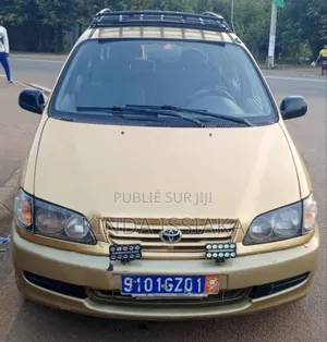 Photo - Toyota Picnic 2.0 FWD 2002 Jaune