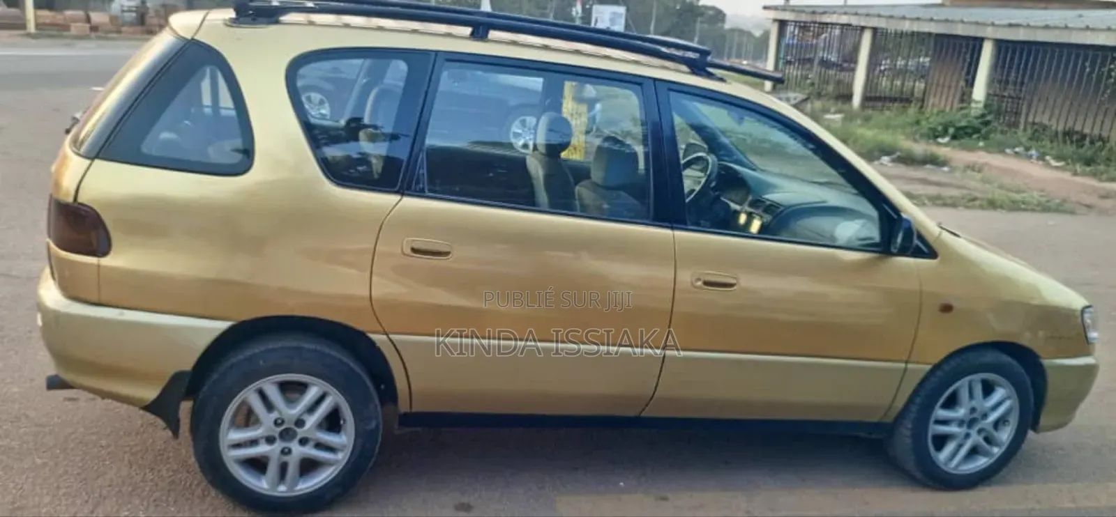 Toyota Picnic 2.0 FWD 2002 Jaune