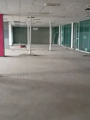 À Louer – Plateau De Bureaux Prêt À l'Emploi – 1400 M2 –Cocody Riviera