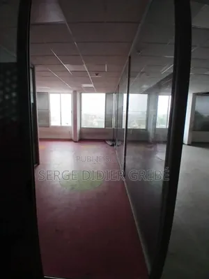 À Louer – Plateau De Bureaux Prêt À l'Emploi – 1400 M2 –Cocody Riviera