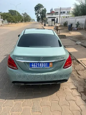 Mercedes-Benz C400 2018 Turquoise