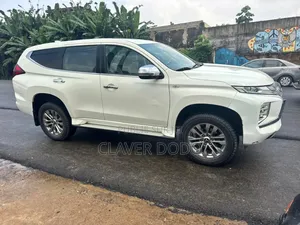 Mitsubishi Montero 2022 Blanc