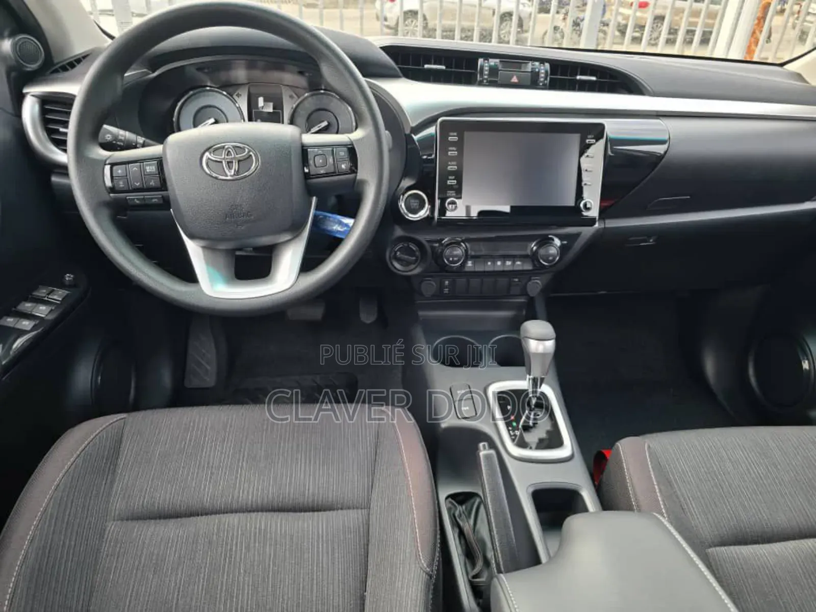 New Toyota Hilux 2025 Blanc