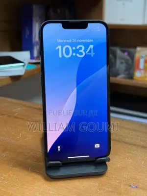 Photo - New Apple iPhone 13 128 GB Blue