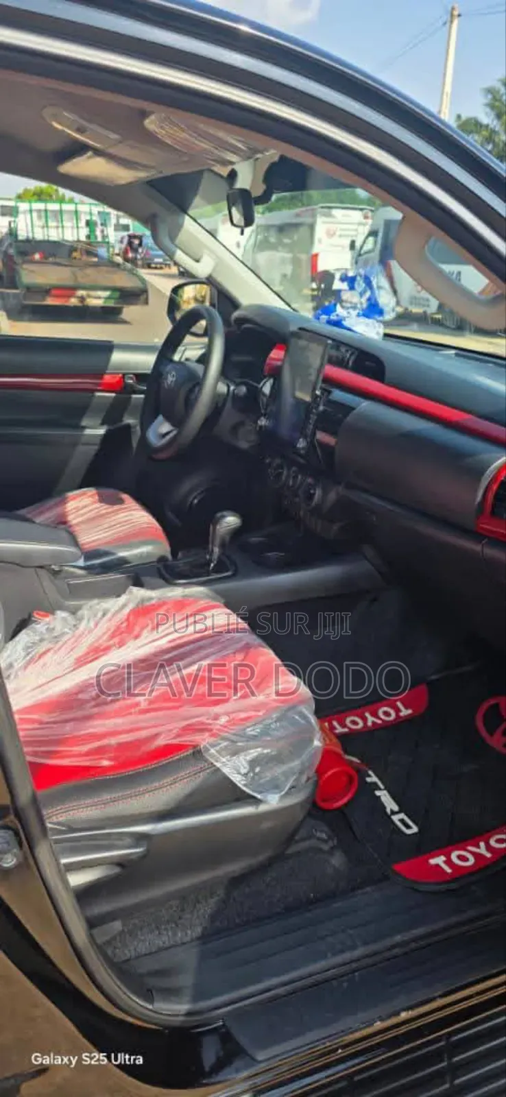 Toyota Hilux 2020 Black