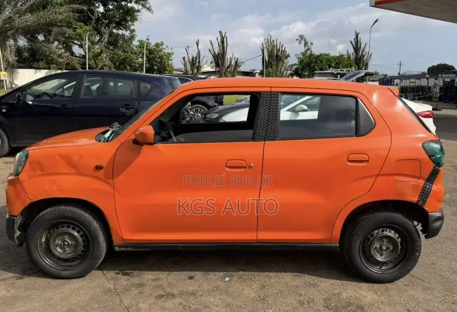 Suzuki S-Presso 2023 Orange