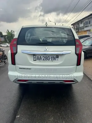 Mitsubishi Montero Sport 2022 Blanc