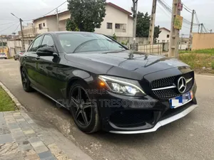 Mercedes-Benz C450 2018 Black