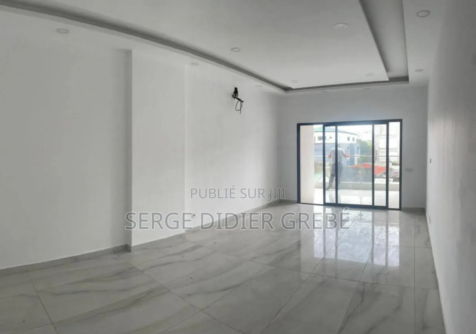 2chbre Appartement dans Grebemultiservices, Cocody à Louer