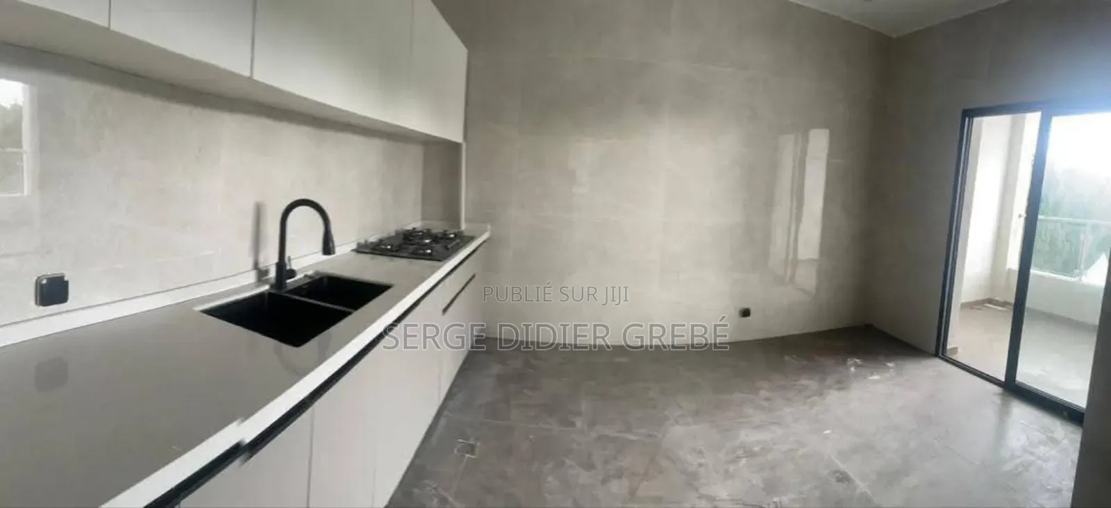 2chbre Appartement dans Grebemultiservices, Cocody à Louer