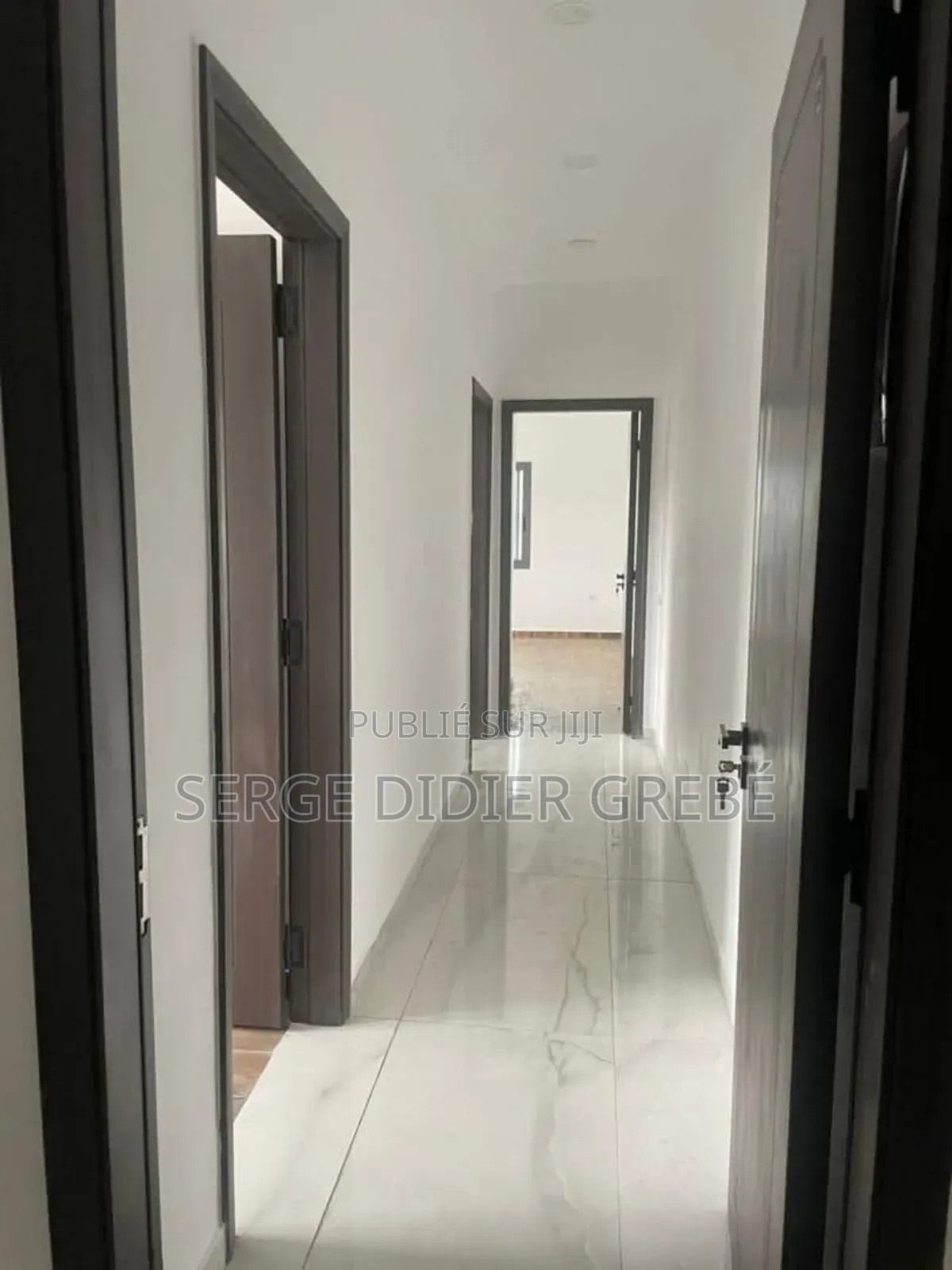 2chbre Appartement dans Grebemultiservices, Cocody à Louer