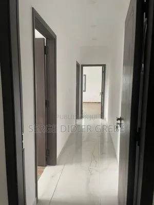 2chbre Appartement dans Grebemultiservices, Cocody à Louer