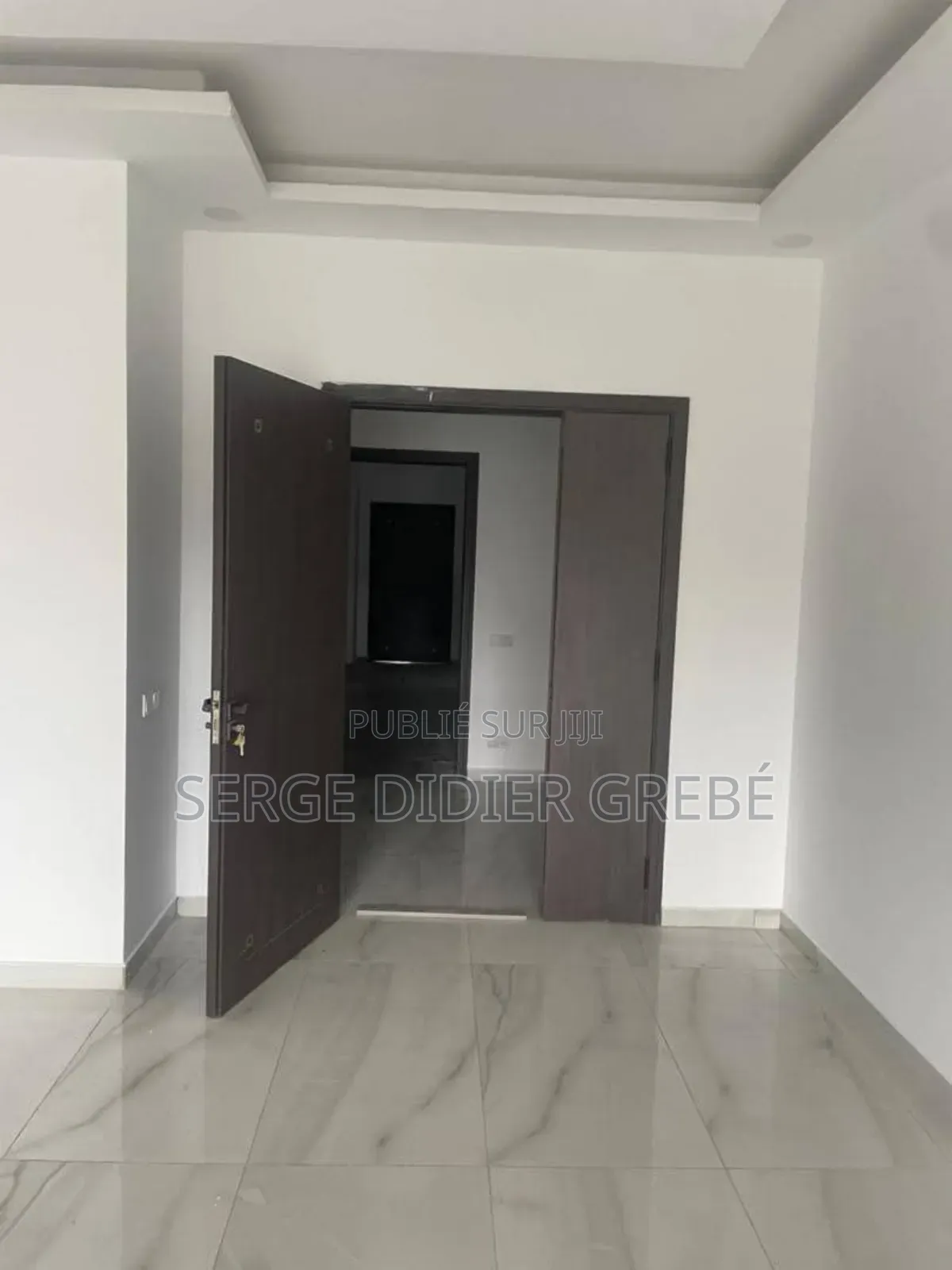 2chbre Appartement dans Grebemultiservices, Cocody à Louer