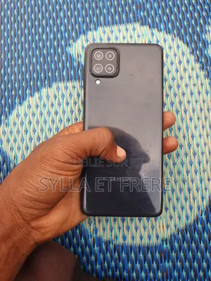 Photo - Samsung Galaxy A22 5G 128 GB Black