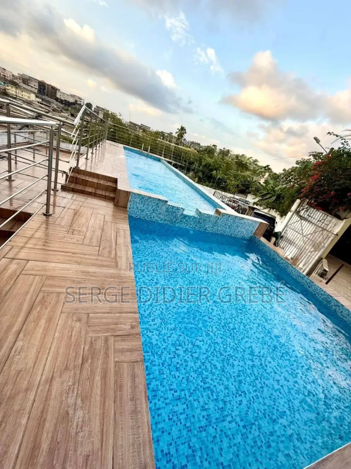 Furnished 1chbre Studio dans Grebemultiservices, Deux Plateaux à Louer