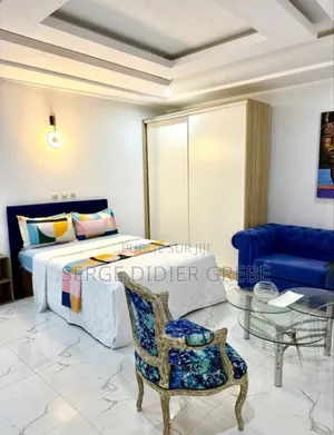 Furnished 1chbre Studio dans Grebemultiservices, Deux Plateaux à Louer