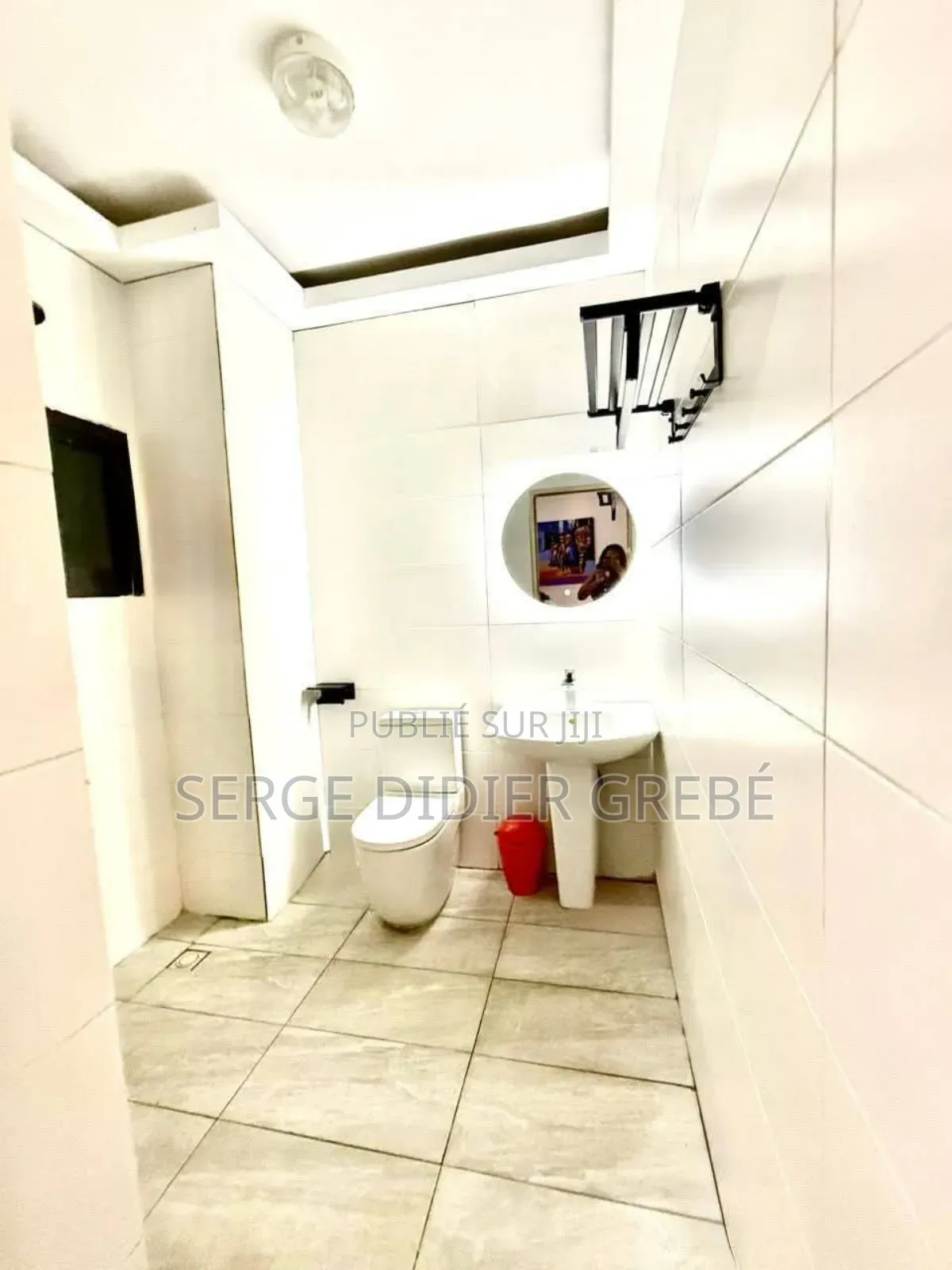 Furnished 1chbre Studio dans Grebemultiservices, Deux Plateaux à Louer