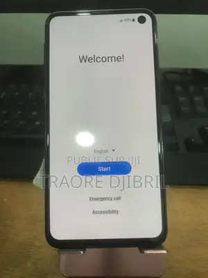 Photo - Samsung Galaxy S10e 128 GB Black