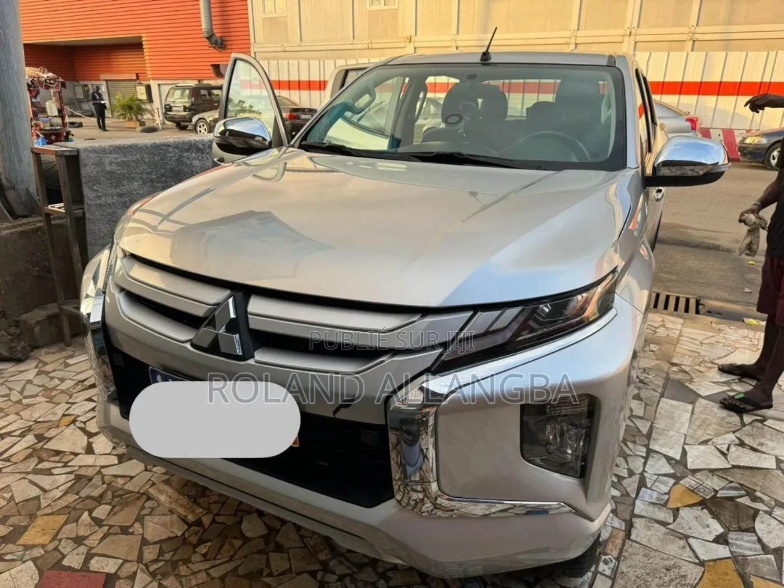 Mitsubishi L200 Sportero 2.4 Diesel 2021 Argenté