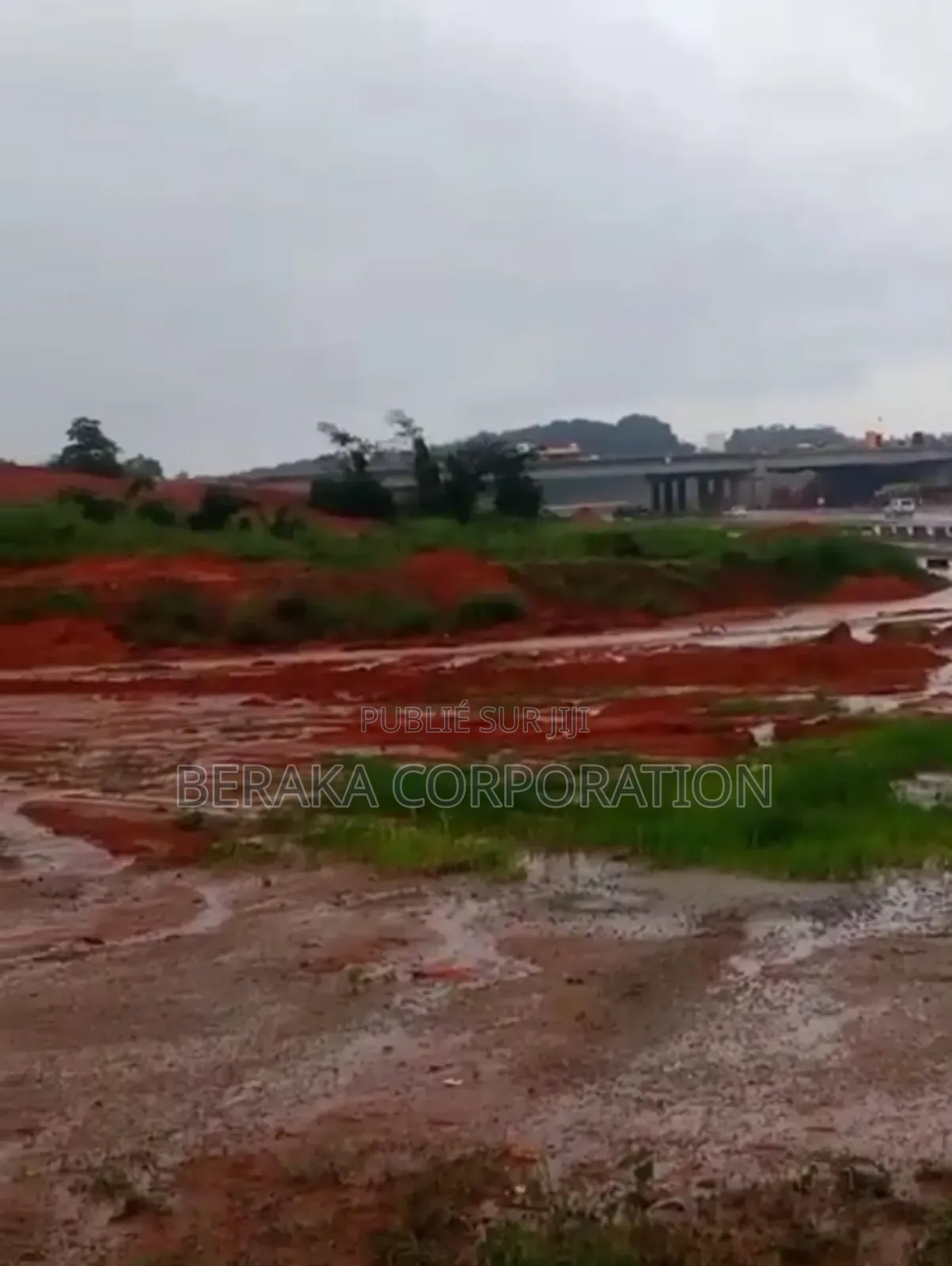 2 Hectares en Vente Avec Acd Autoroute Du Nord Avant Péage Cote Gauche