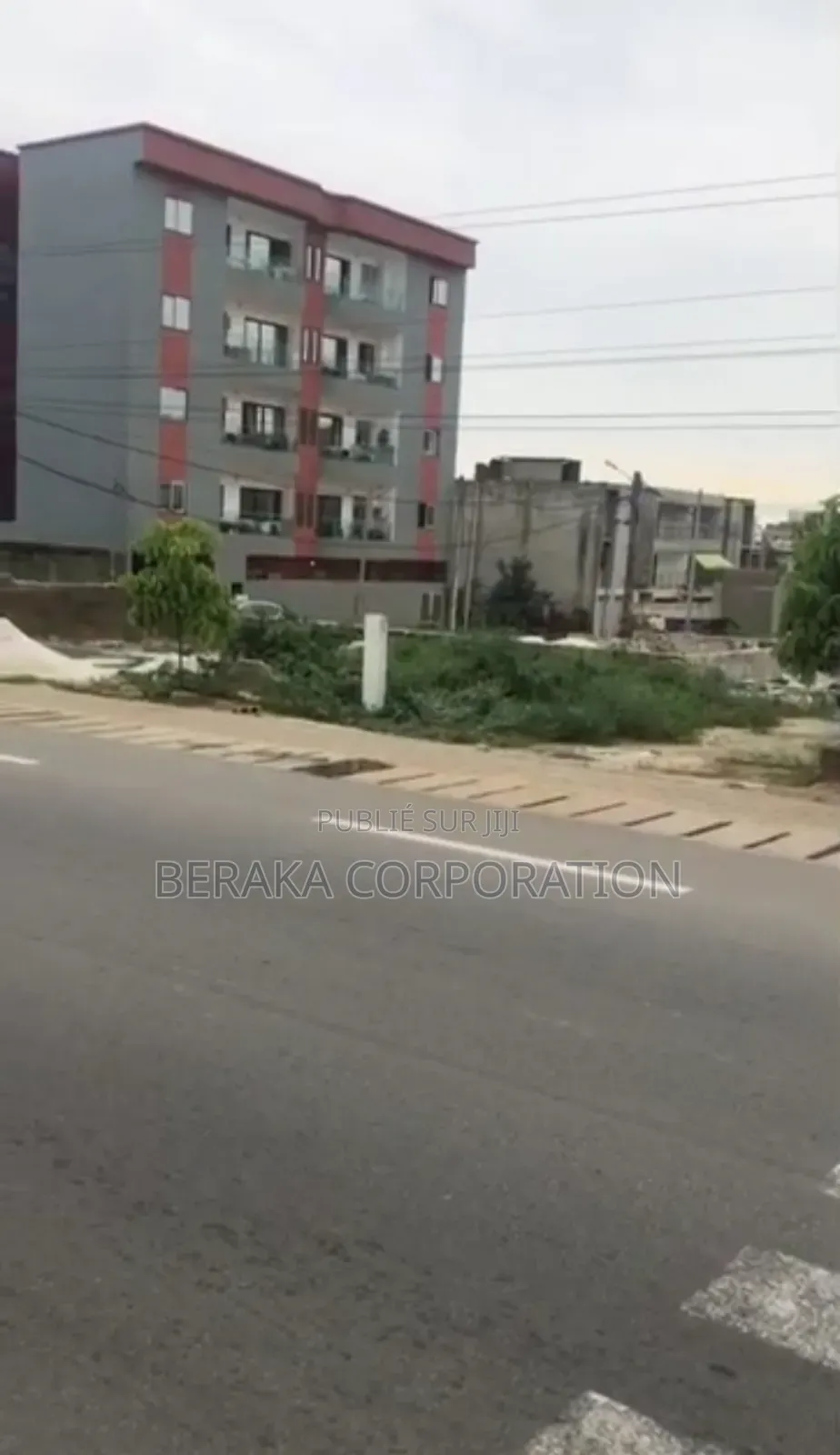 Bail Construction Sur 492 M2 a Angre Chateau en Bordure De Voie