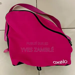 Équipement Complet De Roller 30 Mille. Il Manque Un Genouillère