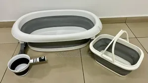 Photo - Baignoire Bébé Avec Ses Éléments Pliable 10mille L Ensemble