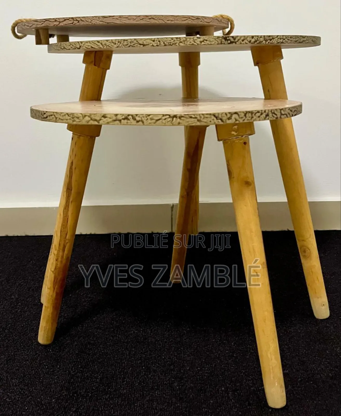 Table Gigogne Avec Son Plateau De Services 25 Mille