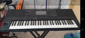 Piano Yamaha PSR Xs 700