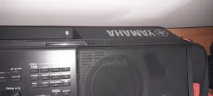 Piano Yamaha PSR Xs 700