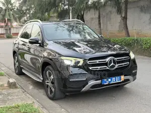 Photo - Mercedes-Benz GLE-Class GLE 450 4MATIC 2020 Black