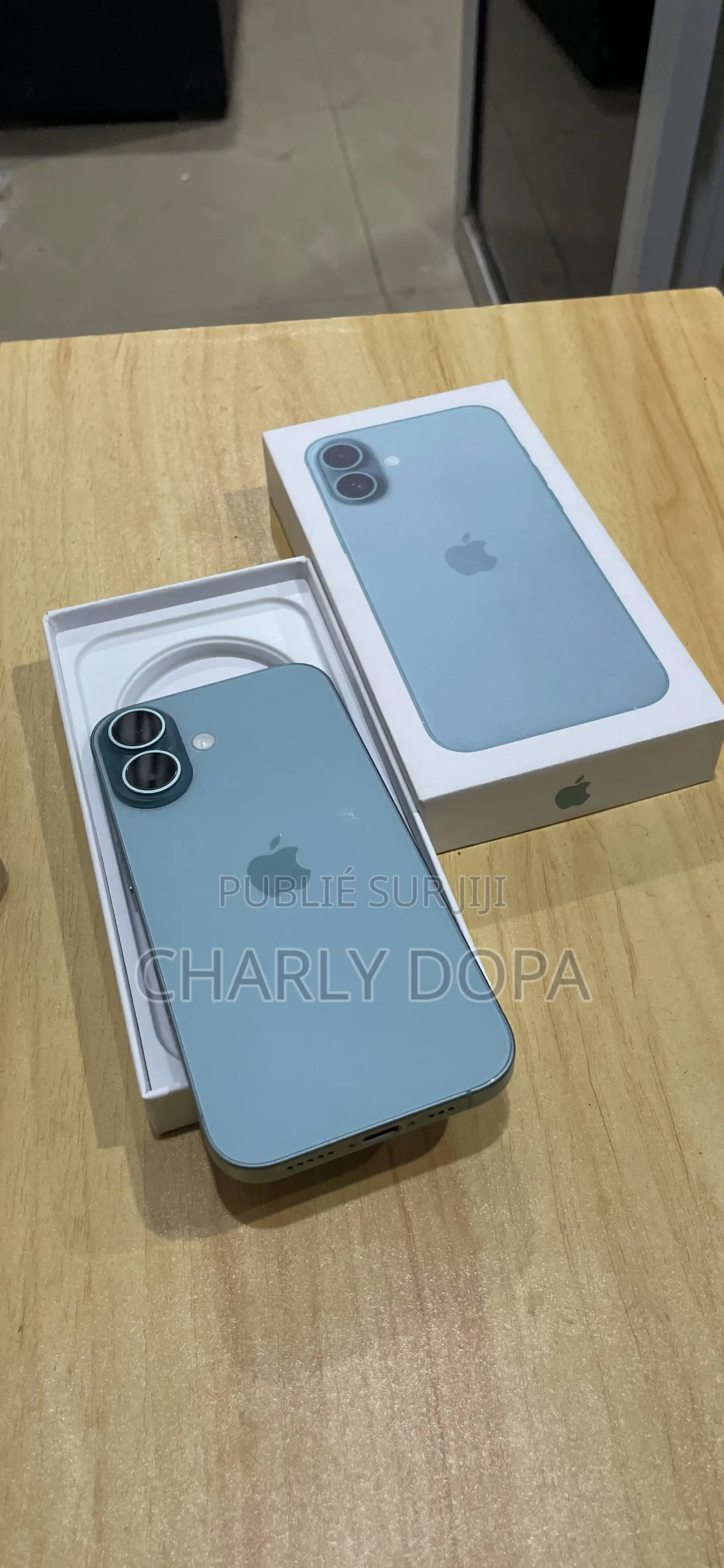 Apple iPhone 16 128 GB Vert