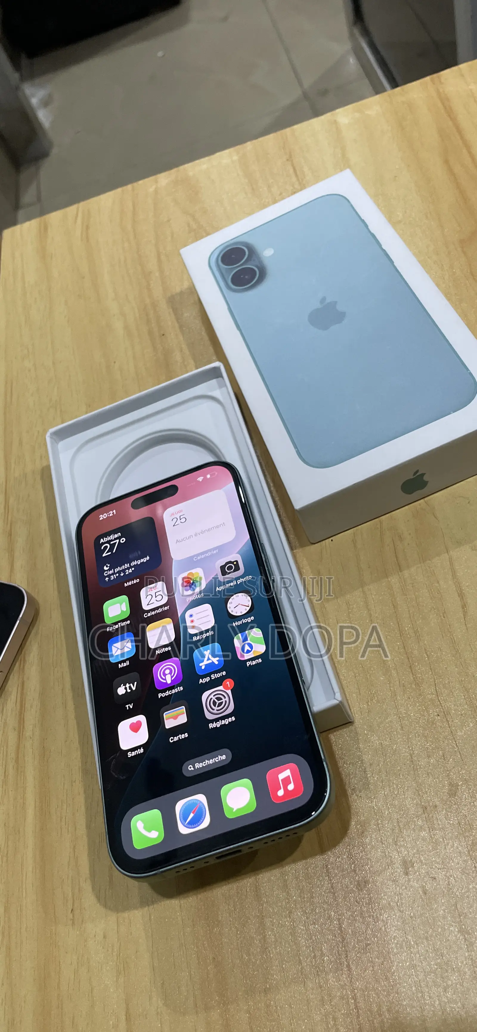 Apple iPhone 16 128 GB Vert