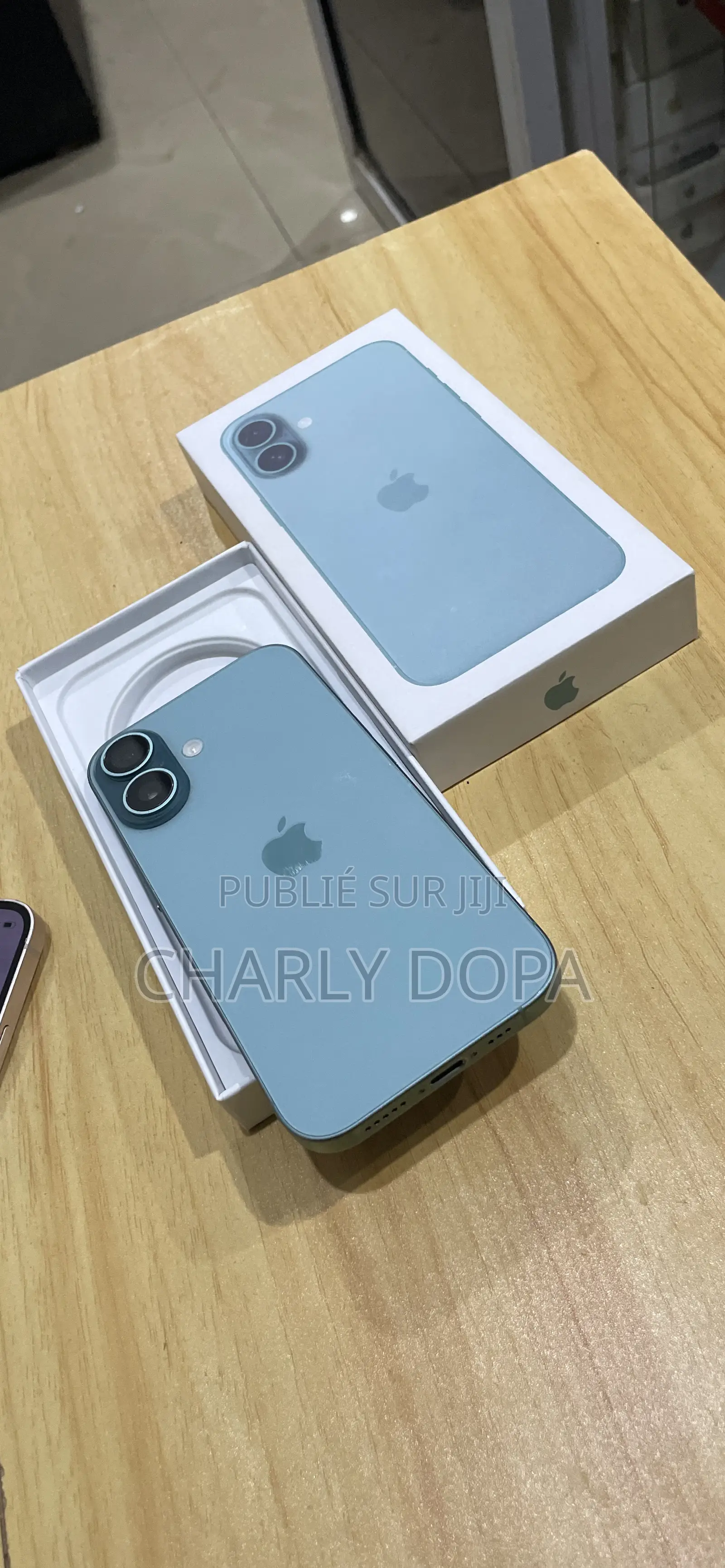 Apple iPhone 16 128 GB Vert