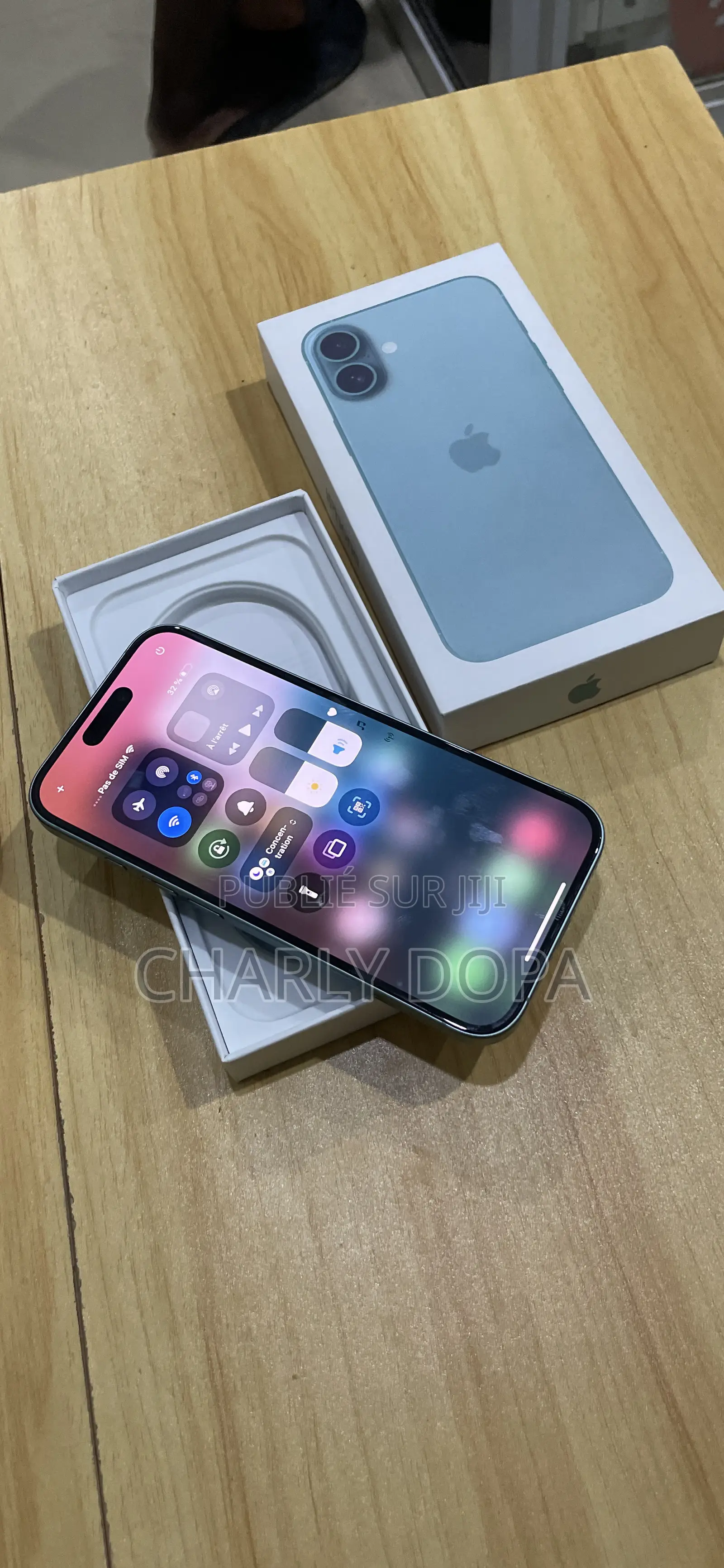 Apple iPhone 16 128 GB Vert