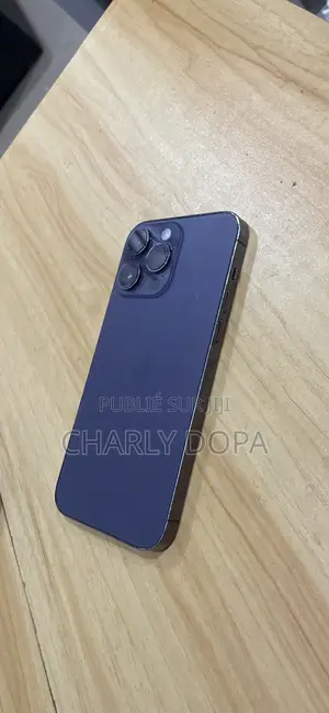 Photo - Apple iPhone 14 Pro Max 128 GB Violet