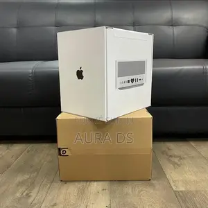 Neuf Ordinateur De Bureau Apple Mac Studio 96GB Apple M3 Max SSD 1T
