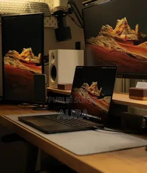 New Apple Macbook Pro 2025 M5 14-Inch 16GB Apple M5 SSD 512GB