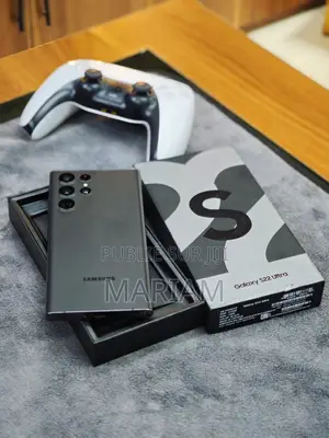 Photo - New Samsung Galaxy S22 Ultra 5G 256 GB