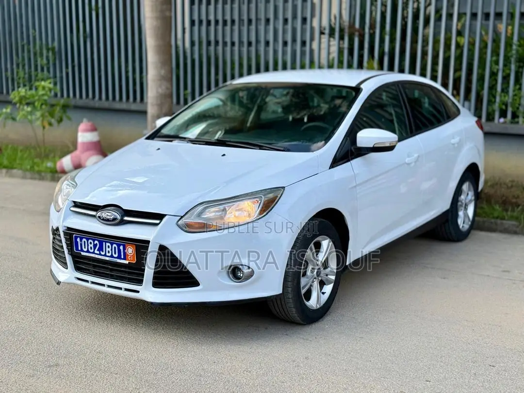 Ford Focus S 4dr Sedan (2.0L 4cyl 5M) 2015 Blanc