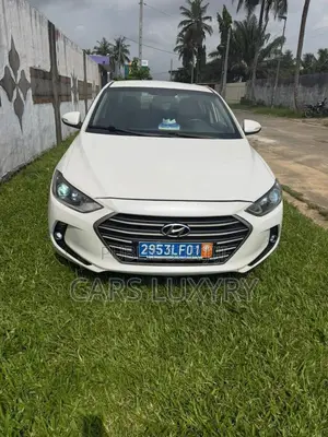 Hyundai Avante 2017 Blanc