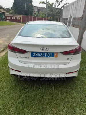Hyundai Avante 2017 Blanc