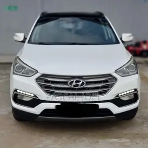 Photo - Hyundai Santa Fe 2018