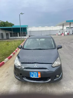 Photo - Mitsubishi Spacestar 2003